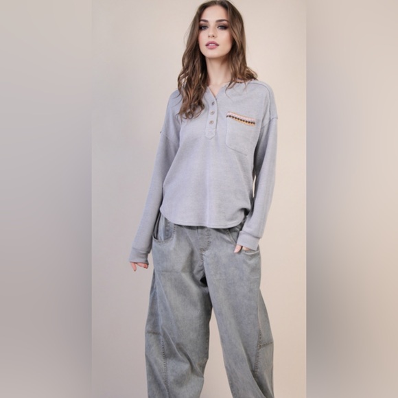 Grey Button-Up Sweater with Patterned Collar Hoodie  Plus Size NWT - Picture 3 of 4